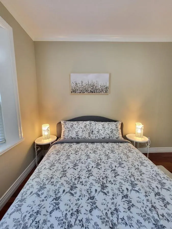 Moonlight Suite Vancouver Kanada